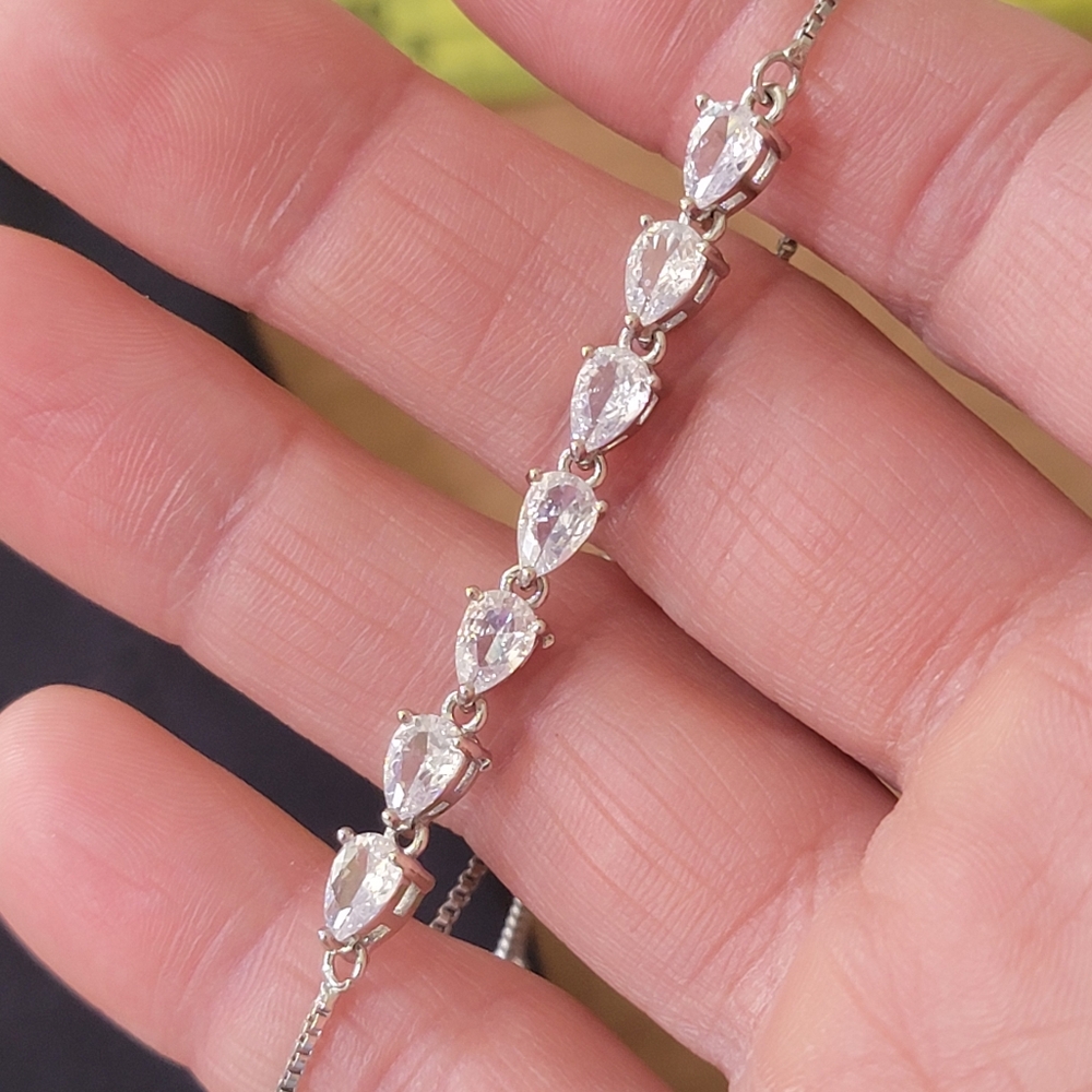 Lariat bracelet